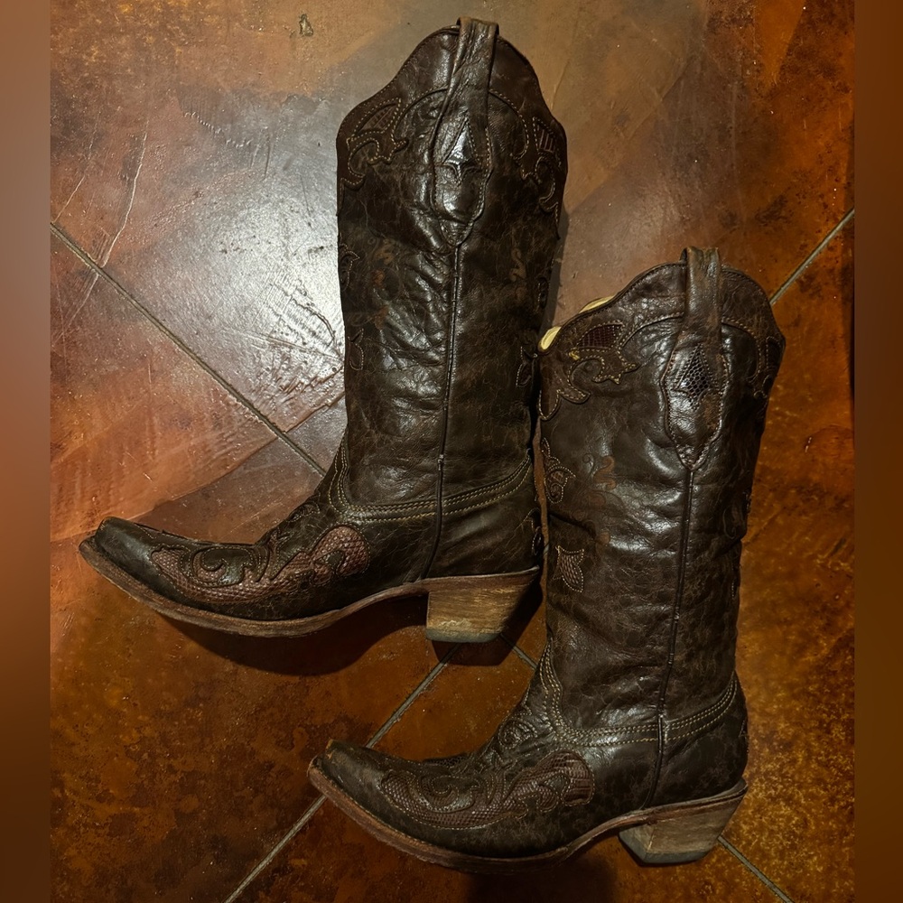 Brown Embroidered Heeled Boots - Picture 2 of 4